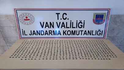 Van’da 518 tarihi sikke ele geçirildi
