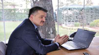 Tarım ve Orman Bakanı Pakdemirli, AA’nın yılın fotoğrafları oylamasına katıldı