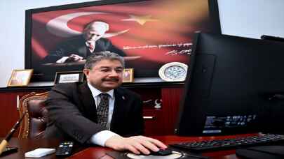 Osmaniye Valisi Erdinç Yılmaz, AA’nın ”Yılın Fotoğrafları” oylamasına katıldı