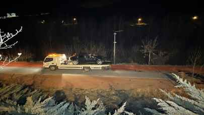 Karabük’te bisiklet yoluna düşen otomobilin sürücüsü yaralandı