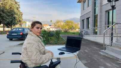 Milli halterci Nazmiye Muratlı, AA’nın ”Yılın Fotoğrafları” oylamasına katıldı