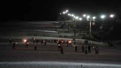 Erciyes’te meşaleli yeni yıl kutlaması