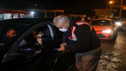 Emniyet Genel Müdürü Aktaş, İzmir’de yılbaşı denetimine katıldı: