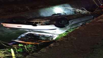 Samsun’da sulama kanalına devrilen otomobildeki 4 kişi yaralandı
