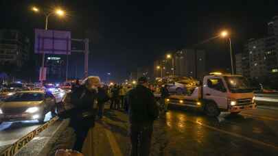 İstanbul’daki zincirleme trafik kazasında 10 kişi yaralandı