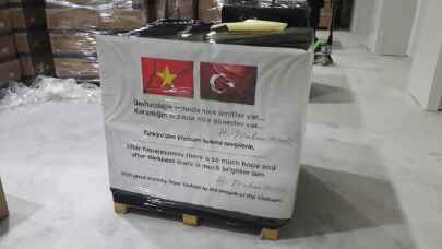 Türkiye’nin hibe ettiği sağlık malzemeleri THY ile Vietnam’a gönderildi