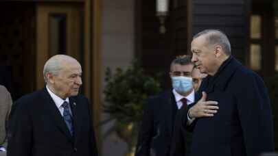 Cumhurbaşkanı Erdoğan’ın MHP Genel Başkanı Bahçeli’yi ziyareti sona erdi