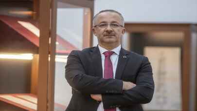 Kamu kurumlarının ”Osmanlı hafızası” Devlet Arşivlerine aktarılıyor 
