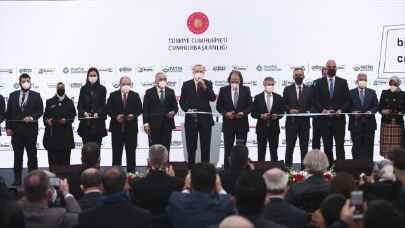 ”2. Yeditepe Bienali” Süleymaniye Külliyesi İmareti Darüzziyafe’de başladı