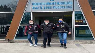 Bir kişinin öldüğü bıçaklı kavgayla ilgili 3 şüpheli adliyede