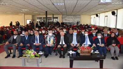 AK Parti Genel Başkan Yardımcısı Ömer İleri, Hakkarili gençlerle buluştu: