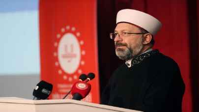 Diyanet İşleri Başkanı Ali Erbaş, Kars’ta din görevlileriyle bir araya geldi:
