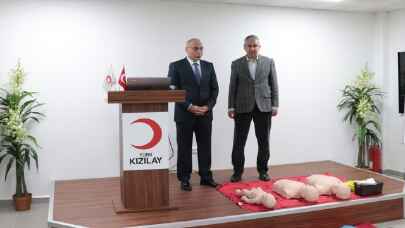 Türk Kızılaydan Sakarya polisine ”hayat kurtaracak” ilk yardım eğitimi