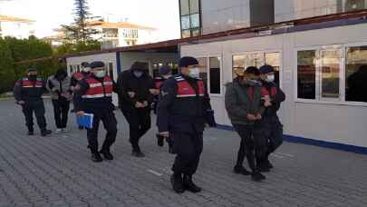 Denizli’de güneş enerjisi aküsü çalan 3 şüpheli tutuklandı