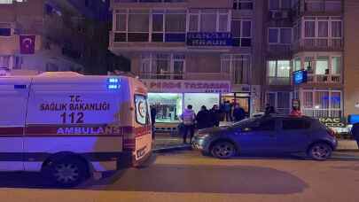 İzmir’de apartman girişinde hareketsiz yatarken bulundu