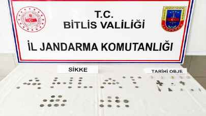 Bitlis’te 61 sikke ile 12 tarihi obje