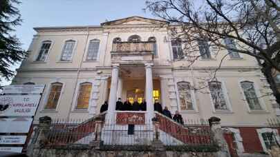 2. Abdülhamid’in yaptırdığı tarihi okul binasında restorasyon devam ediyor