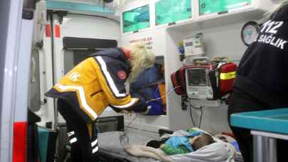 Ağrı’da sağlık ekipleri hastalanan bebek için seferber oldu