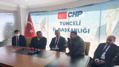 CHP’li heyet Tunceli’de partililerle bir araya geldi