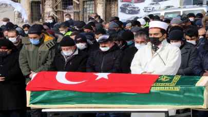 İstanbul’daki kazada hayatını kaybeden öğretmen Çankırı’da toprağa verildi