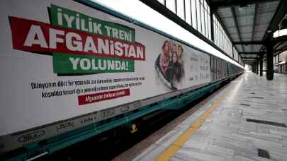 Afganistan’a 750 ton malzeme taşıyan ”İyilik Treni” Ankara’dan yola çıktı
