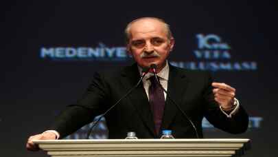 AK Parti’li Kurtulmuş, Medeniyet Derneği 10. Yıl Vefa Programı’na katıldı: