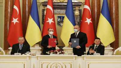 Cumhurbaşkanı Erdoğan: ”Görüşmelerimizde ülkelerimiz arasında tarihi bir dostluk köprüsü oluşturan Kırım Tatarları başta olmak üzere soydaşlarımızın durumunu da değerlendirdik.”