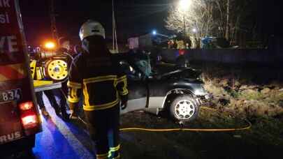 Samsun’da hafif ticari araç ile otomobil çarpıştı, 1 kişi öldü, 3 kişi yaralandı