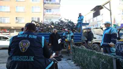 Kayseri’de yaklaşık 20 kamyonet dolusu çalıntı malzeme ele geçirildi