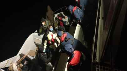 Muğla'da onlarca düzensiz göçmen ölmekten kurtarıldı
