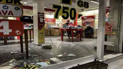 Bursa’da 14 saniyede 100 bin liralık cep telefonu hırsızlığı