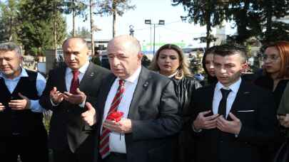 Zafer Partisi Genel Başkanı Ümit Özdağ Hatay'da partisinin il başkanlığının açılışında