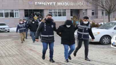 Yozgat’taki ”görevi kötüye kullanma ve rüşvet” operasyonunda 7 şüpheli tutuklandı