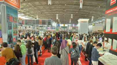 Adana Çukurova'da kitap fuarı başladı