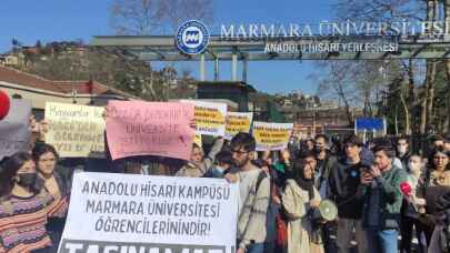 Marmaralı öğrenciler Anadolu Hisarı'nın Boğaziçi Kampüsü'ne devrini protesto etti