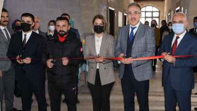 Nevşehir Belediyesi'nden ‘Robo&amp;Kod Kafe’