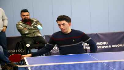 Olimpiyat şampiyonu paralimpik masa tenisçi Abdullah Öztürk'ten ailelere çağrı: