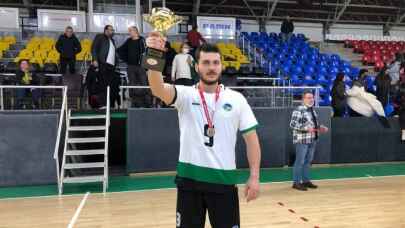 Şampiyon Sakarya Büyükşehir Belediyespor oldu