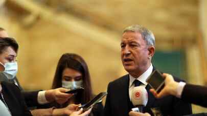 Bakan Akar: "Temennimiz barışçıl çözümdür"