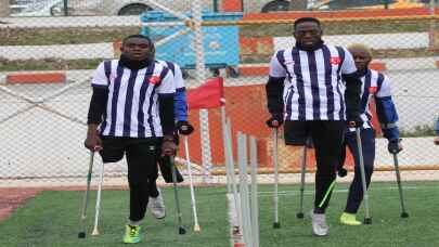 Eyyübiye Belediyespor Ampute Futbol Takımı, Afrikalı oyuncularıyla çıkışa geçmek istiyor
