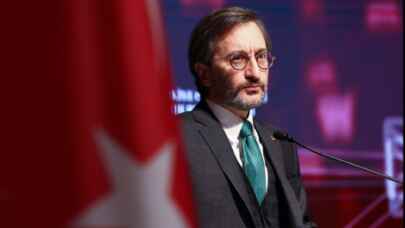Fahrettin Altun'dan 'öncü rol' vurgusu