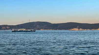 İstanbul Boğazı'nda heyecanlı saatler yaşandı