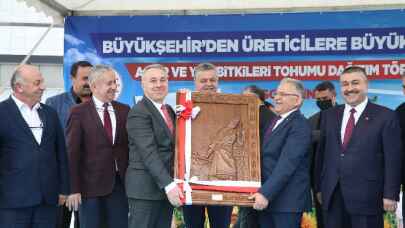 Kayseri Büyükşehir'den tohum desteği