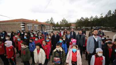 Kayseri Hacılar'dan kitap seferberliği