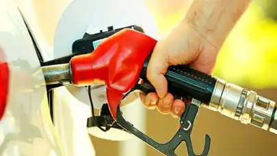 Son Dakika... Motorine bir zam daha!
