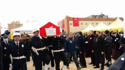 Şehit polis memuru Gaziantep'te defnedildi