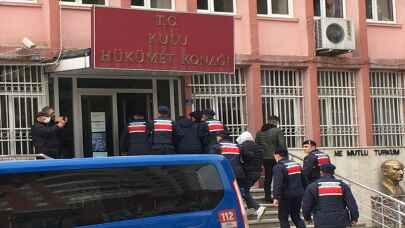 "Siber dolandırıcılık" iddiasıyla yakalanan zanlılardan 6'sı tutuklandı