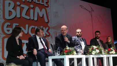 Bakan Soylu, gençlerin görüşme talebini geri çevirmedi