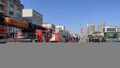 Üsküdar'da metro durağındaki elektrik trafosunda yangın