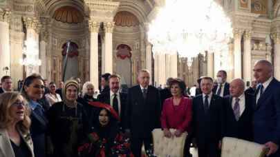 Cumhurbaşkanı Erdoğan sanatçılarla iftarda buluştu